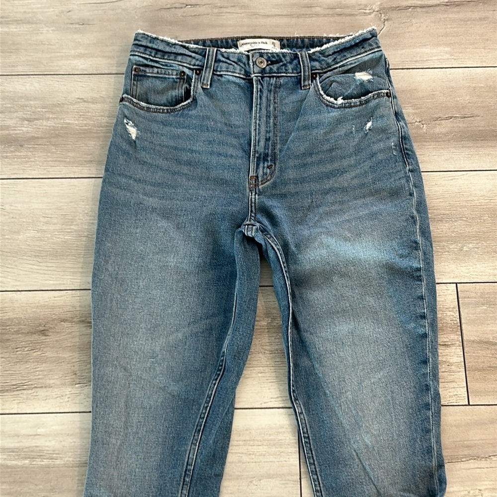 Abercrombie Curve Love The Skinny high rise size 27 jeans - Picture 3 of 11